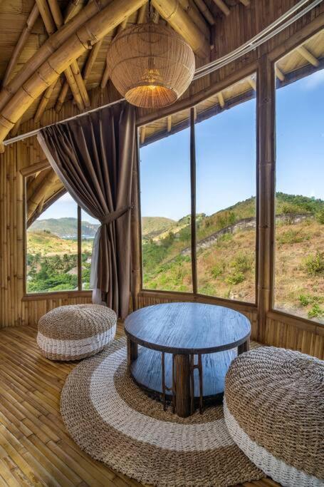 Villa Grazia - Anima Eco Lodge -Ville Lussuose Con Piscina Vista Mare Selong Belanak Exteriör bild